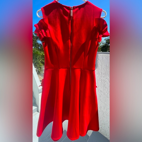 Ted Baker Cold shoulder Ruffle Dress New w/Tags Bright Red US Sz 6 - Picture 3 of 13